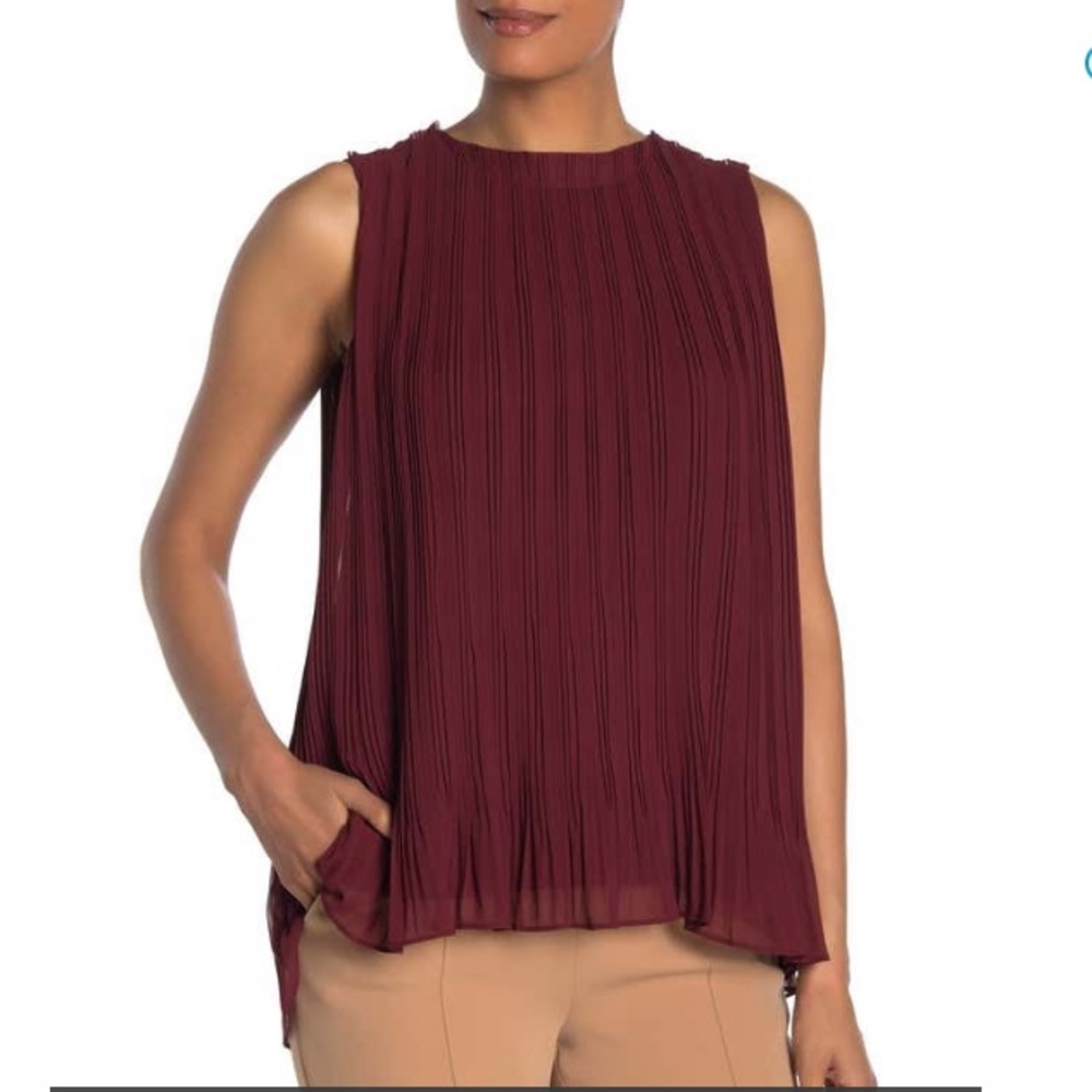 Club Monaco Pleated Georgette Swing Top Red Size S